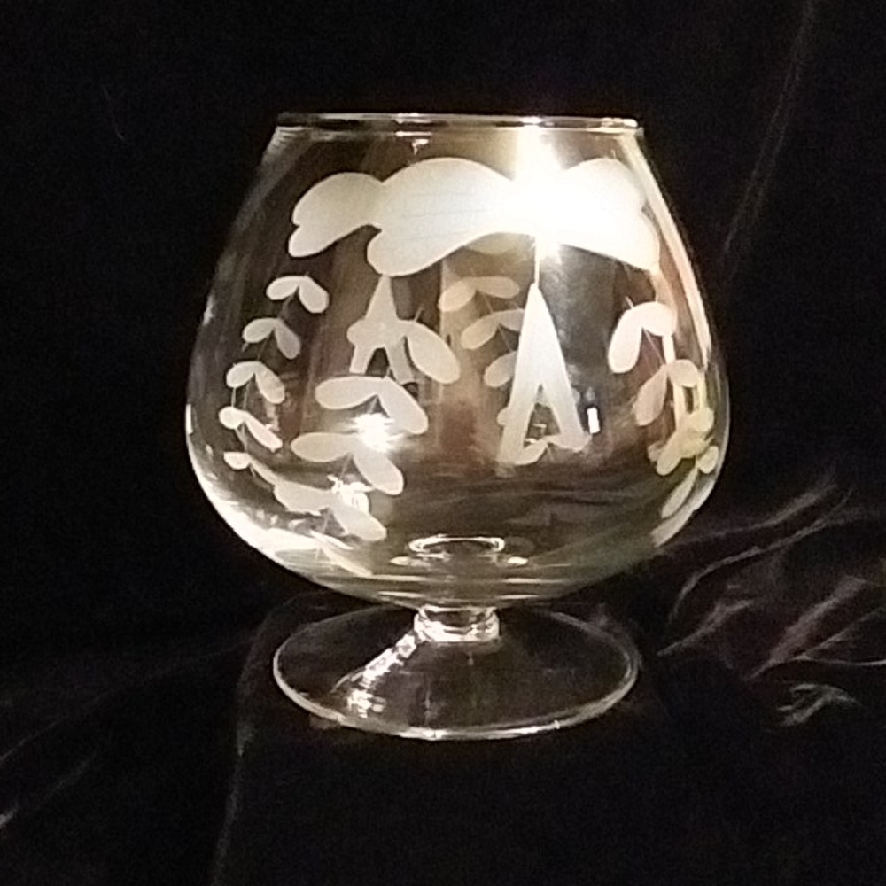 Vintage Elegant Clear Glass Vase with Etched Design